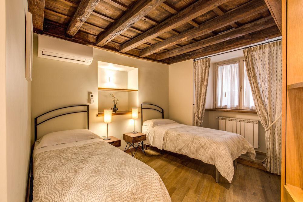 Your Suite Rome Bagian luar foto